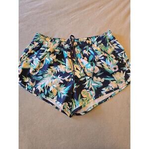 Columbia Womens Floral Navy Running Shorts (M)